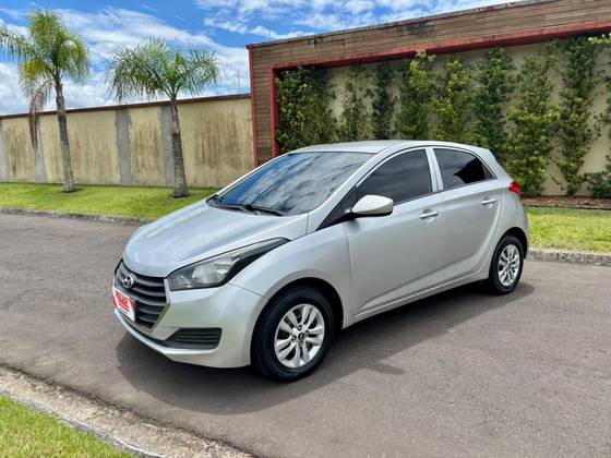 HYUNDAI HB20 1.0 COMFORT PLUS 12V FLEX 4P MANUAL